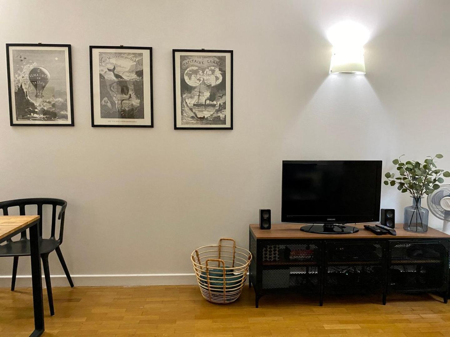 Spacious 1Br | Near City Center & Baby-Friendly! Apartment Лион Екстериор снимка