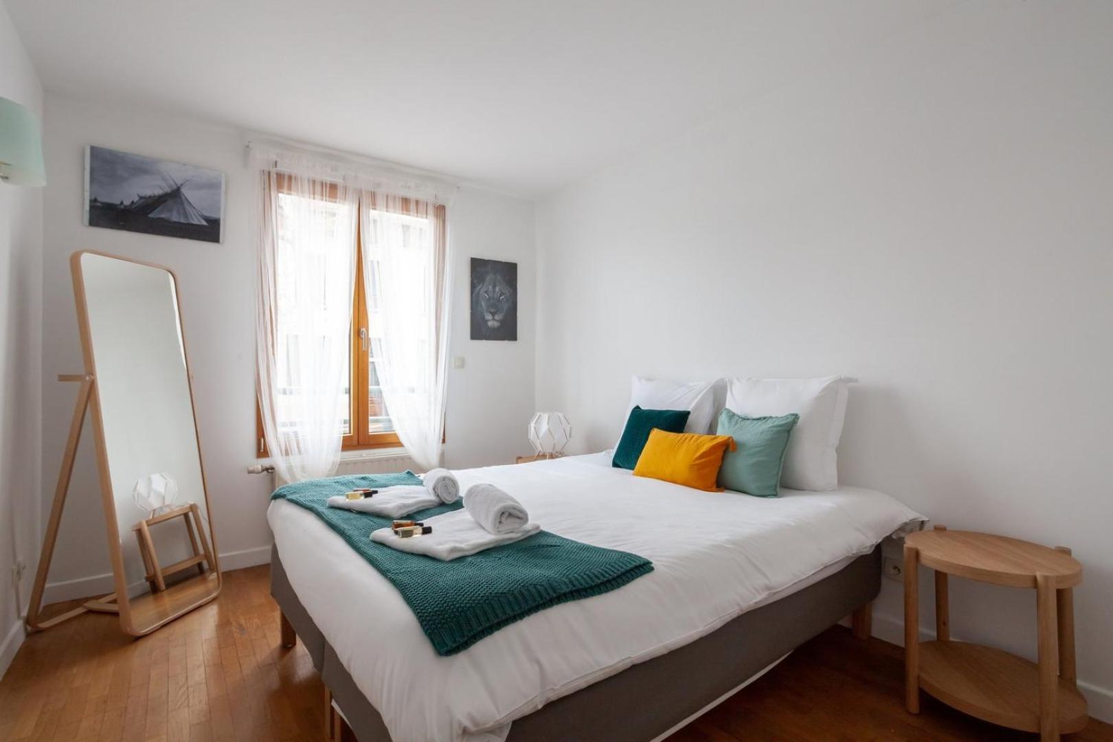 Spacious 1Br | Near City Center & Baby-Friendly! Apartment Лион Екстериор снимка