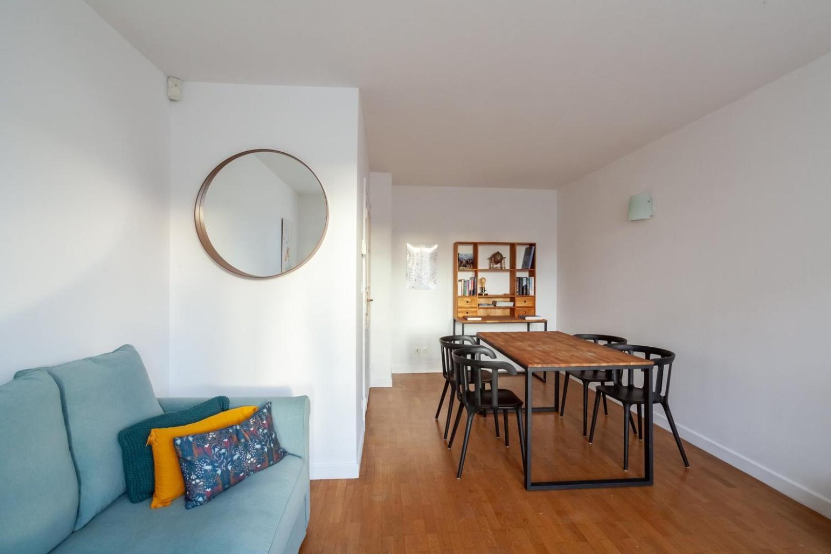 Spacious 1Br | Near City Center & Baby-Friendly! Apartment Лион Екстериор снимка