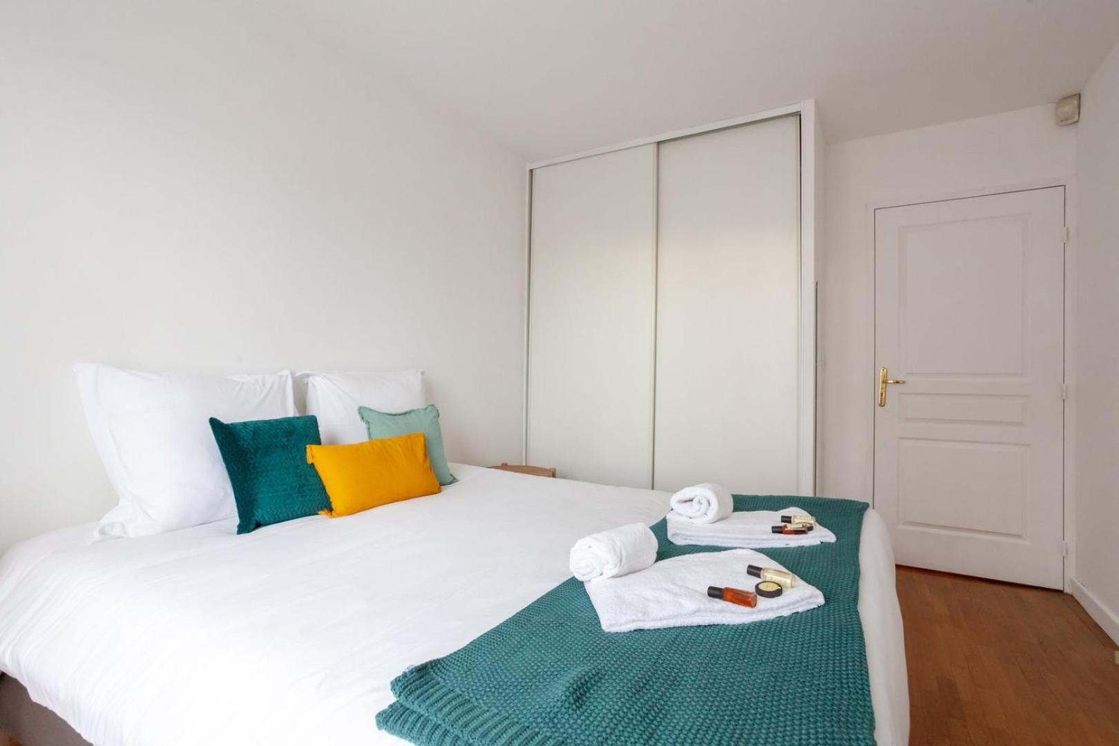 Spacious 1Br | Near City Center & Baby-Friendly! Apartment Лион Екстериор снимка