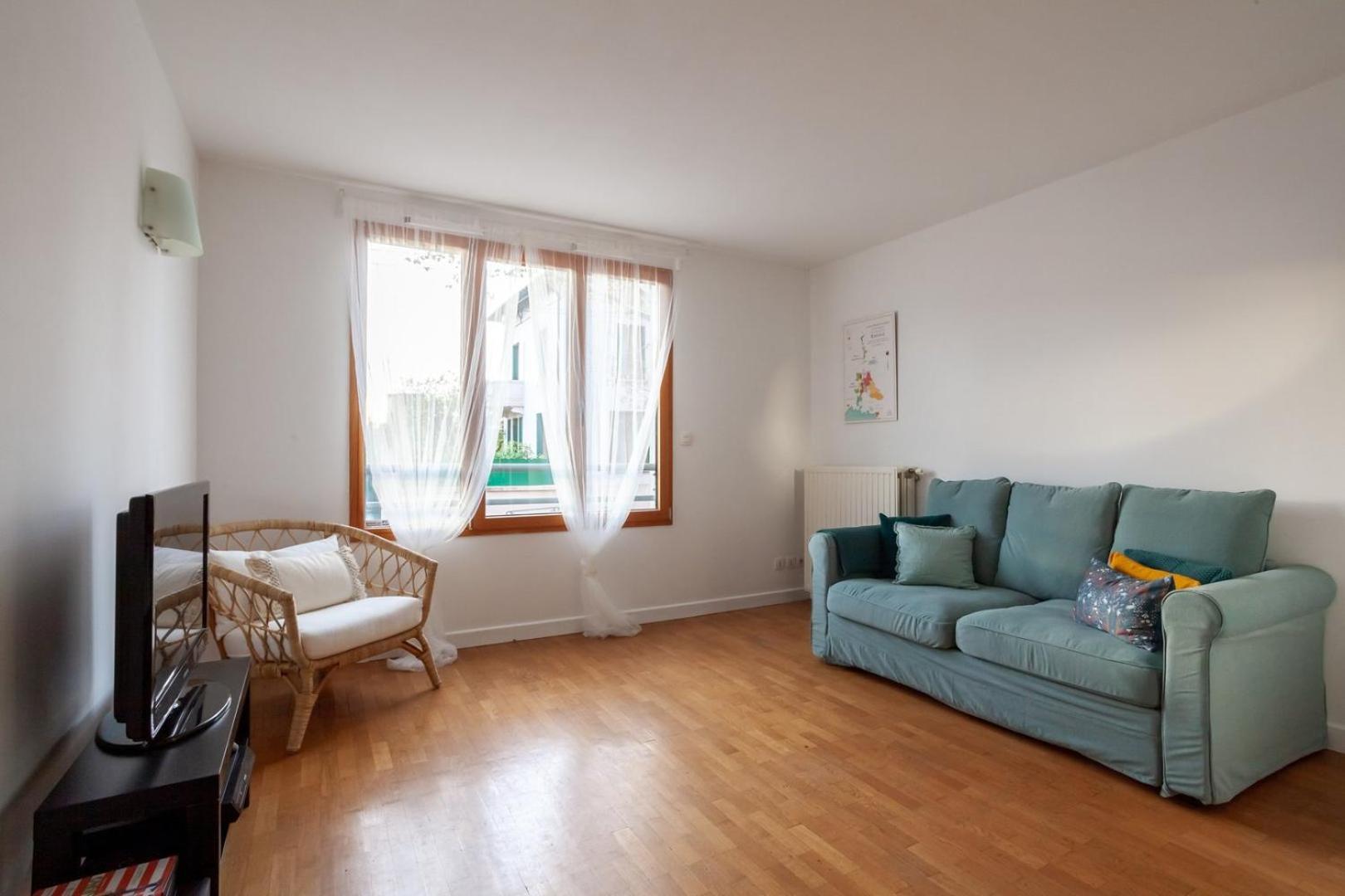 Spacious 1Br | Near City Center & Baby-Friendly! Apartment Лион Екстериор снимка